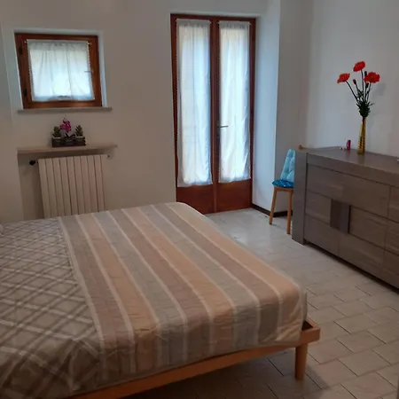 Al Porto On Budget With Parking At 300mt 3*